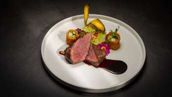 Delicious food in a modern and cozy atmosphere in the Alpin Royal Restaurant