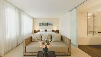 Spacious Room at the Hotel Residence