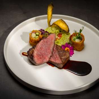 Delicious food in a modern and cozy atmosphere in the Alpin Royal Restaurant