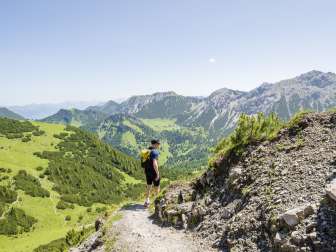 Hikers on the way to Schönberg mountain