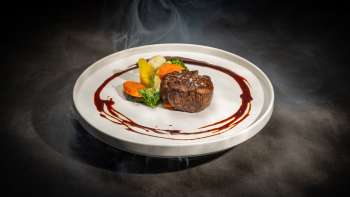 Delicious food in a modern and cozy atmosphere in the Alpin Royal Restaurant