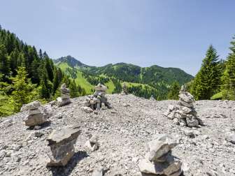 Stone towers on the way to Schönberg mountain