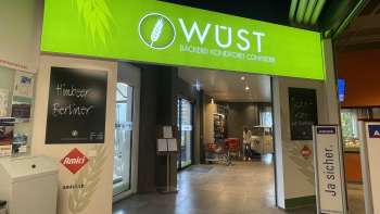 Entrance to the Wüst bakery