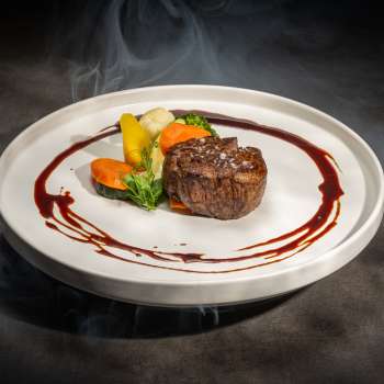 Delicious food in a modern and cozy atmosphere in the Alpin Royal Restaurant