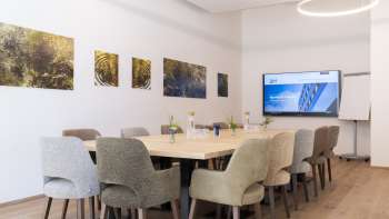 RhiQuäll" seminar room in the Business Center